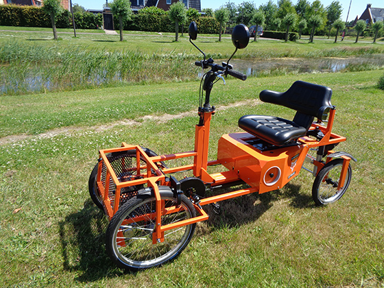 FoxiBikes Sitibike 1.7: bagageruimte voorin en achterop (i.c.m. optioneel bagagerekje), 
'vaste' voorwielen voor stabiliteit, sturende geveerde achterwielen 