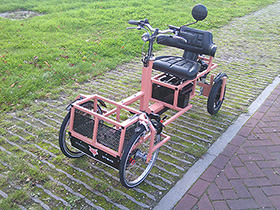 De Sitibike van FoxiBikes is een vierwielige fiets met zitpositie. Hij wordt gekenmerkt door de opbouw met vier wielen, kokerframe, achterwielbesturing, vering, elektrische trapondersteuning en comfortabele zit.