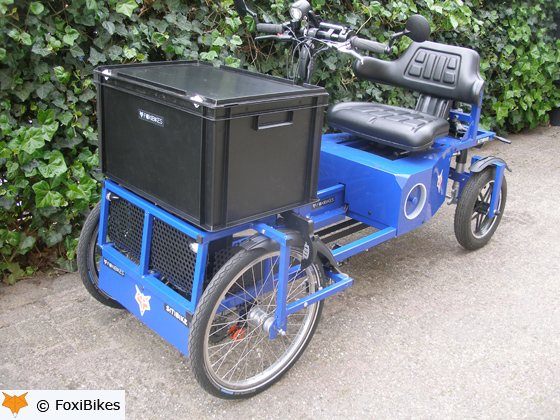 Standaard in zwart, maar het bovendeel is ook verkrijgbaar in grijs, geel, blauw, rood, groen, zonder meerprijs. Verkrijgbaar via de webshop van FoxiBikes.