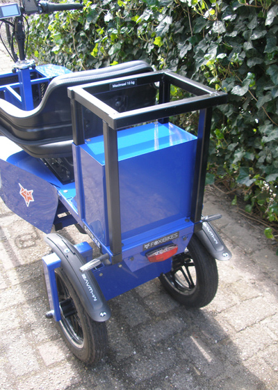 Wilt u iets meenemen met de Sitibike, maar past het niet voorin? Dan kan het ook achterop! Met het FoxiBikes demontabele bagagerekje.